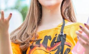 AISS爱丝(黄金版) – 欣阳的连身袜精选——这衣服是不是有点偷心啊？