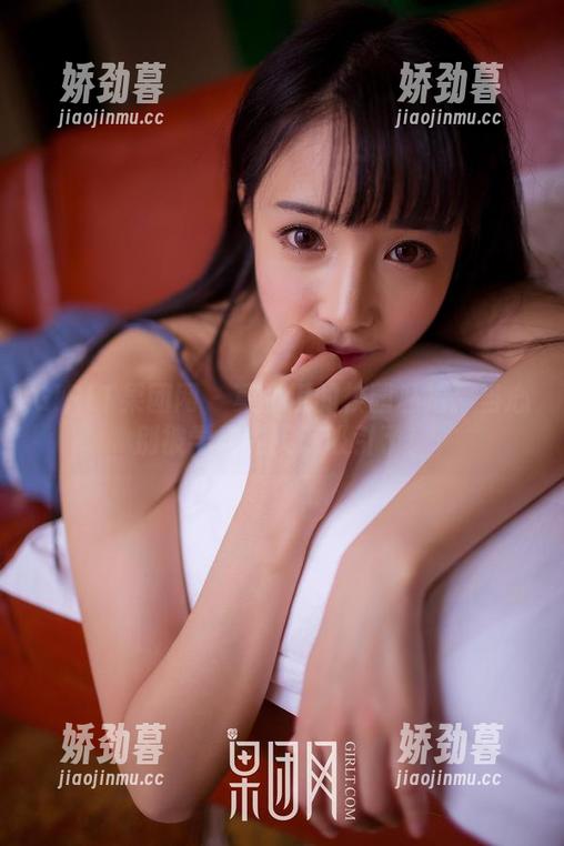 GIRLT果团网 - 莫雅淇的校园私拍：当心别被学霸的灵魂吸引了！