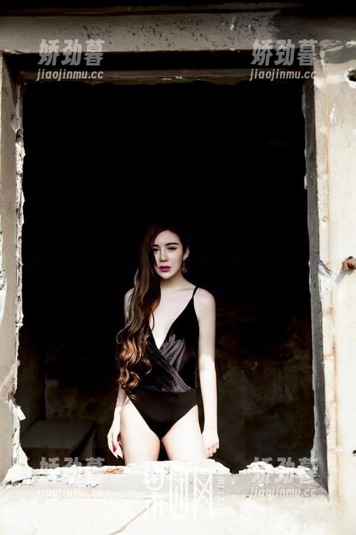 GIRLT果团网 - 陈雅漫的海边幸福时光，套图中每个Pose都透着一种“我就是沙滩女王”的霸气！