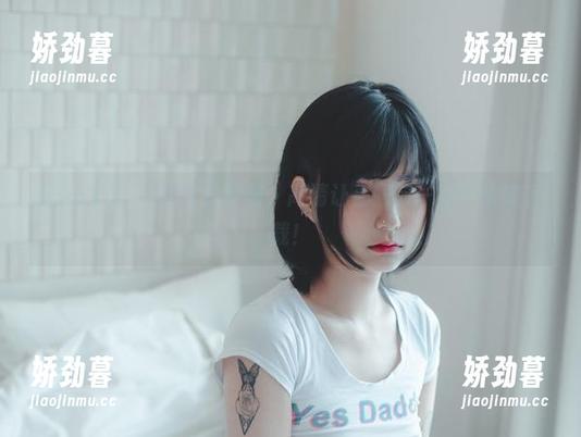 Hizzy(히지)的纯白时刻，高清让你眼前一亮，快来下载！