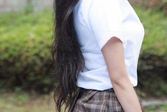 MFStar模范学院 – 从侧脸看Ellie艾栗栗，眼镜是一种态度，作品超级自然。