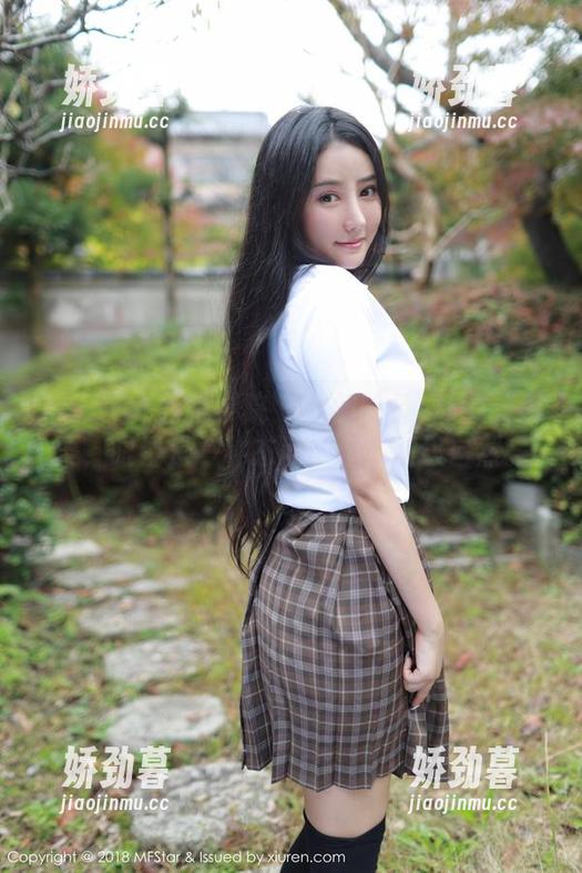 MFStar模范学院 - 从侧脸看Ellie艾栗栗，眼镜是一种态度，作品超级自然。