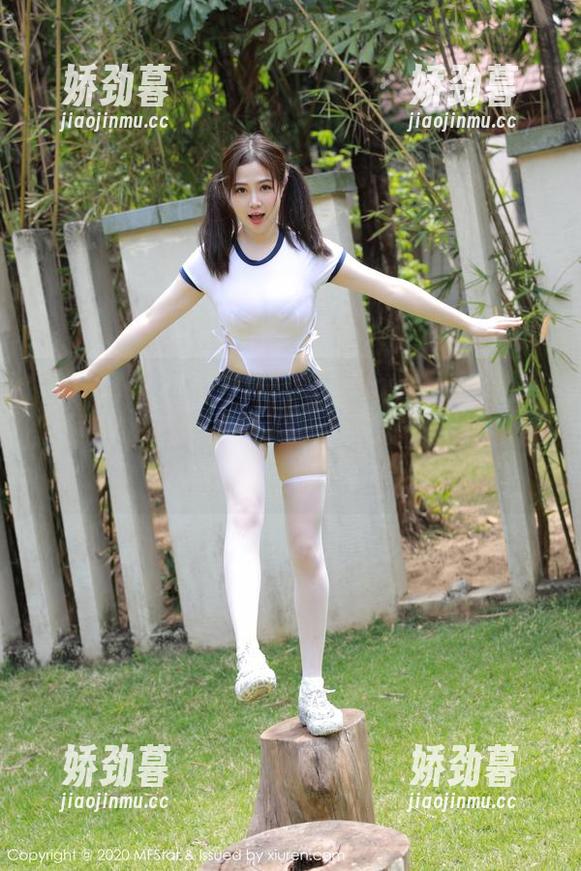 MFStar模范学院-苏西-susie MFStar模范学院 - 苏西-susie这组最新写真,灰丝风格秘笈,买不买得过我的关注呢?