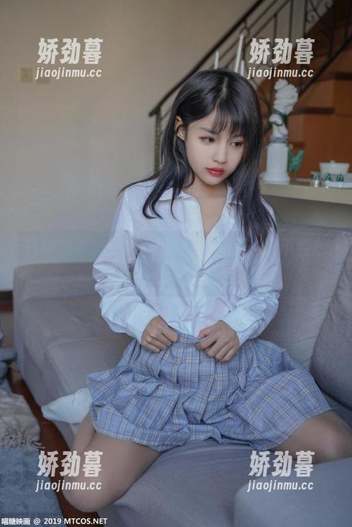 最新邻家妹妹在喵糖映画分享：你不会想错过她的俏皮表情！