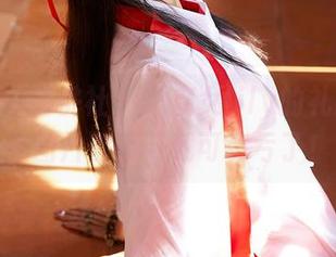 MiiTao蜜桃社 – 小魔女lily的礼服：这张图片你不下载可真亏了！