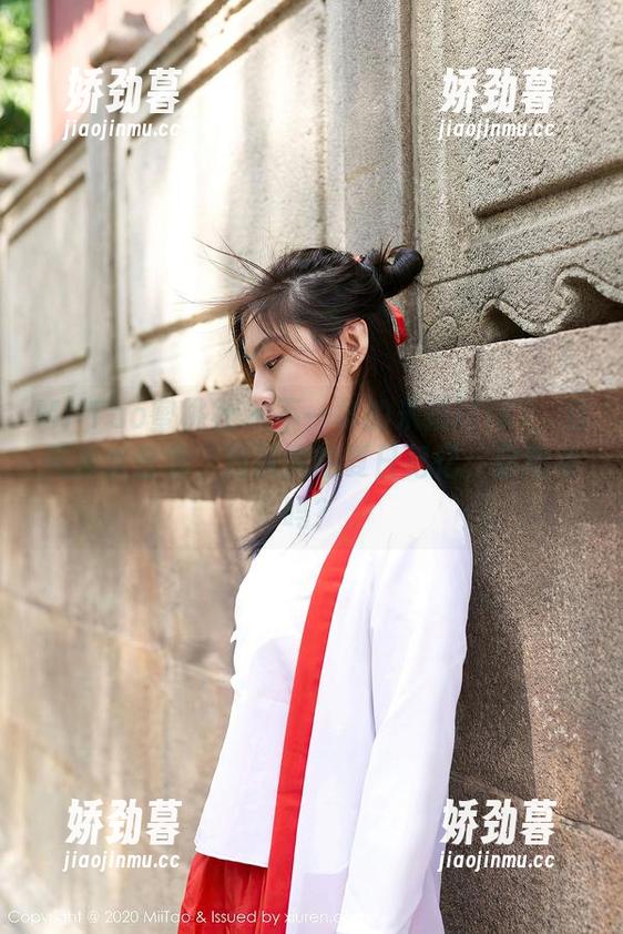 MiiTao蜜桃社 - 不一样的米琪MIKI：这死库水合集，活脱脱的夏日记忆，你敢来吗？
