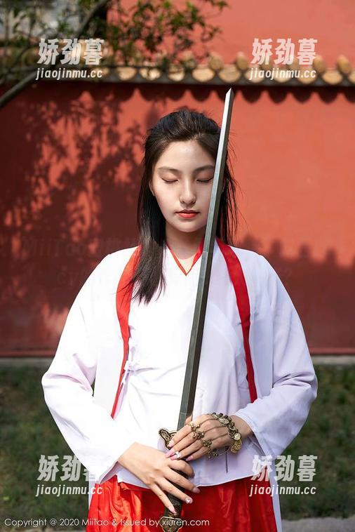 MiiTao蜜桃社 - 肉丝画风独特，露西Lucy的作品好像有点...不太一样？