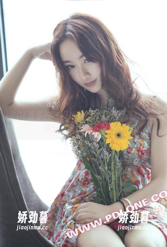 PDL潘多拉 - 厨娘姗姗就打奥特曼：厨房风云，以图库下载为乐