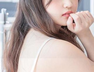 打开‘PhotoChipsVol.89No.4’，Sia(시아)原图直接刷新我的三观，图包开启美好模式。