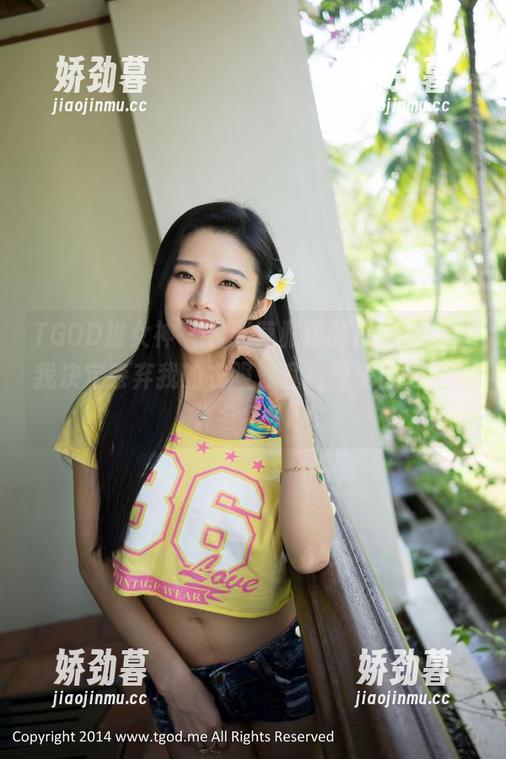TGOD推女神 - 看到莫雅淇的白色美图，我决定丢弃我的衣服，直接换成白色，也许会瘦？！
