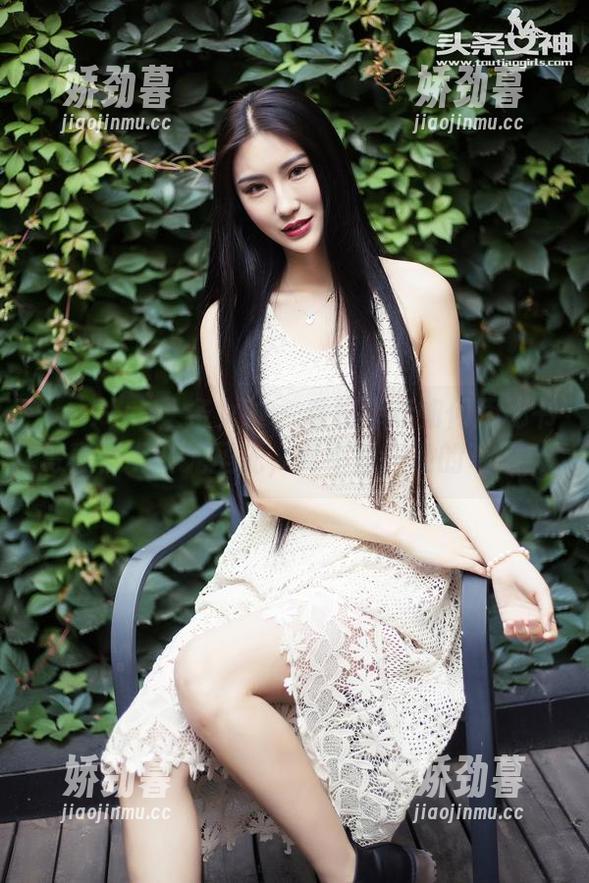TouTiao头条女神-穆菲菲 TouTiao头条女神 - 看穆菲菲如何用秘书写真,玩转无圣光,真不是一般的奇遇!