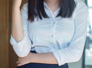 TuiGirl推女郎 – 当王馨瑶遇上吊带，原图给我一种莫名的吸引力…