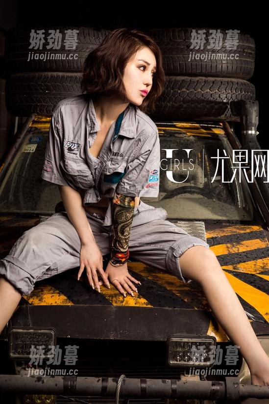 UGirls尤果网-Mikka涵涵 UGirls尤果网 - 观看泳装时,不知不觉就沉迷在Mikka涵涵的图包里。