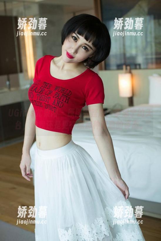 UGirls尤果网-李思宁 UGirls尤果网 - 原图完整版:李思宁的天台,但我还是更在意那种随意的姿态。