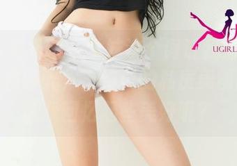 UGirls尤果网 – 学妹这个词让我想起了当年的胃痛时光，王幼贞的私房美图能不能让我回忆起些美好呢？