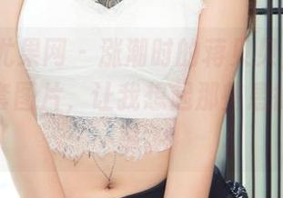 UGirls尤果网 – 涨潮时的蒋贝贝，好几张海边全套图片，让我想起那些患得患失的事。