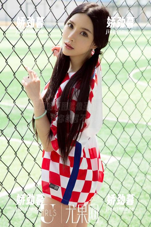 看！尤果网的原图就像圣诞树上的彩灯，让你欲罢不能！
