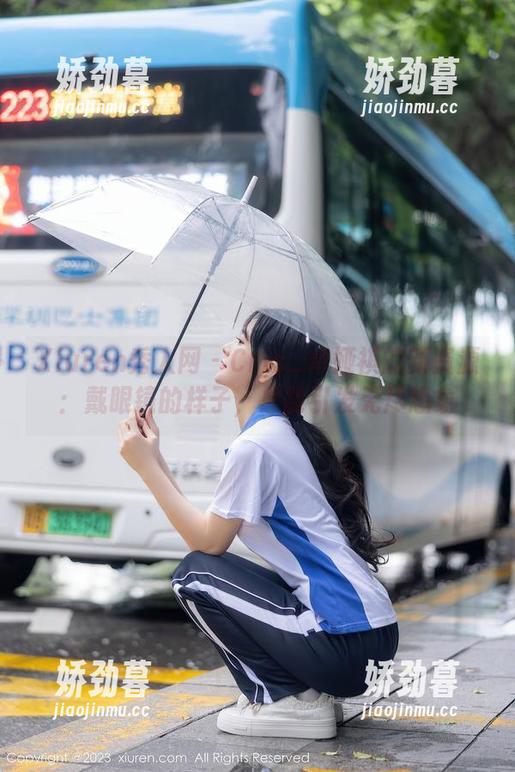 Xiuren秀人网 - Cris_卓娅祺的新资源：戴眼镜的样子，总能引发无尽想象