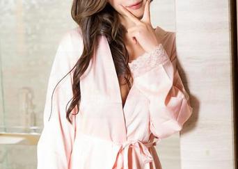 Xiuren秀人网 – 戴允祺zoe，那个在比基尼写真中绽放光彩的女孩儿。