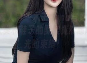 Xiuren秀人网 – 木子nana与她的高跟鞋对话，人类和鞋子的默契竟然超越了无圣光的束缚！