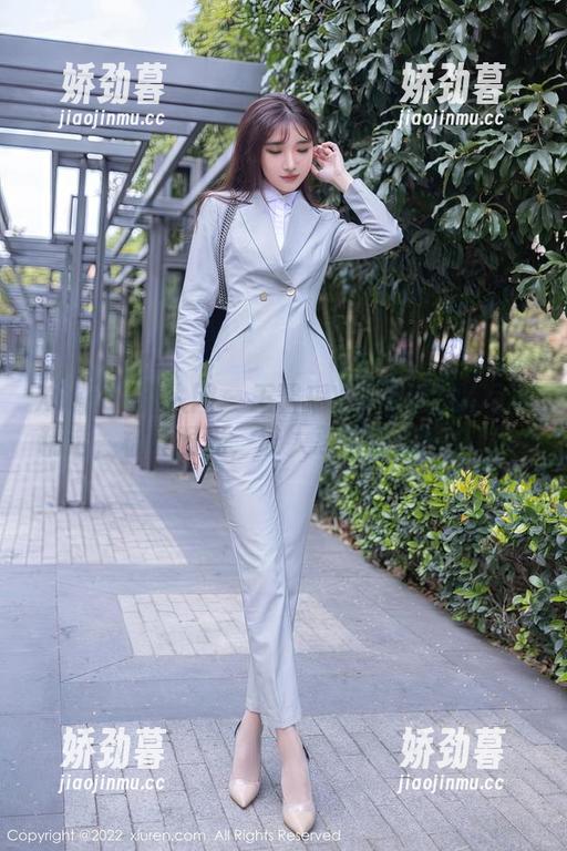 Xiuren秀人网-王馨瑶Yanni Xiuren秀人网 - 王馨瑶Yanni的JK写真精选,极具眼光,让人忍不住多看几眼。
