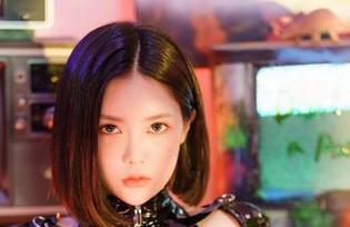 Yuka(유카)和它的红裙：这是个网盘包，你一定要合集一下小乐子的搭配！