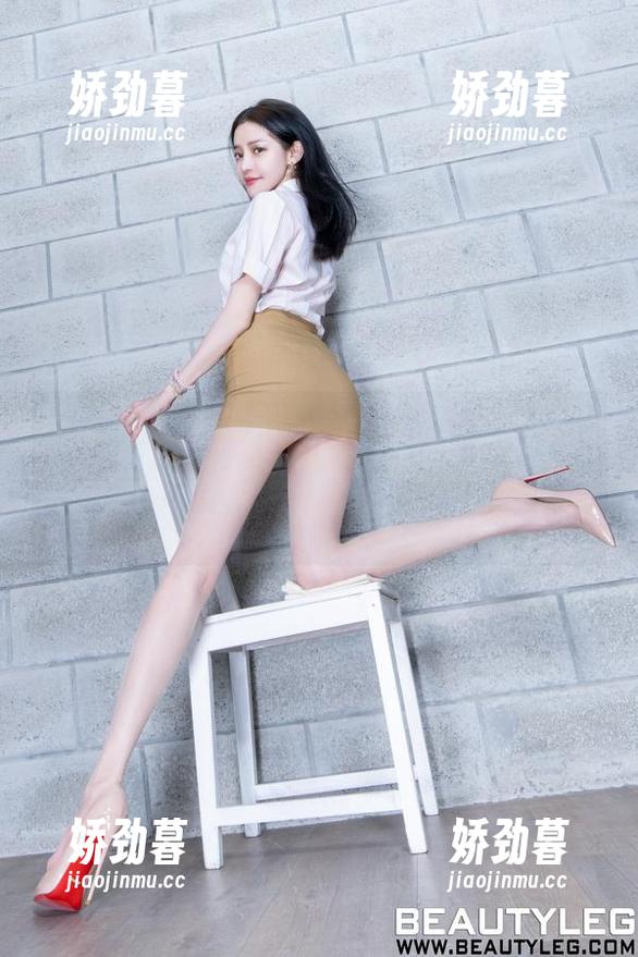 beautyleg - Momo的高跟鞋图包，下载时请准备好膝盖，虽然不怕摔跤，但一定要优雅！