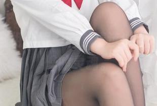 嘿！看这组制服美图，精选也得带上你烨烨的灵魂。