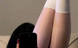 微密圈 – 白色与保守的二舅妈的亲密关系：高清套图，有点甜