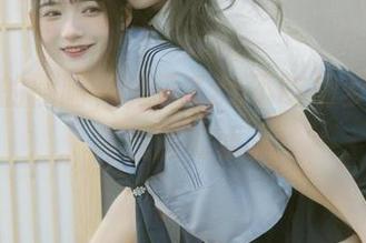 浴室中的隐喻，兔子Zzz不吃胡萝卜的写真流淌如水。