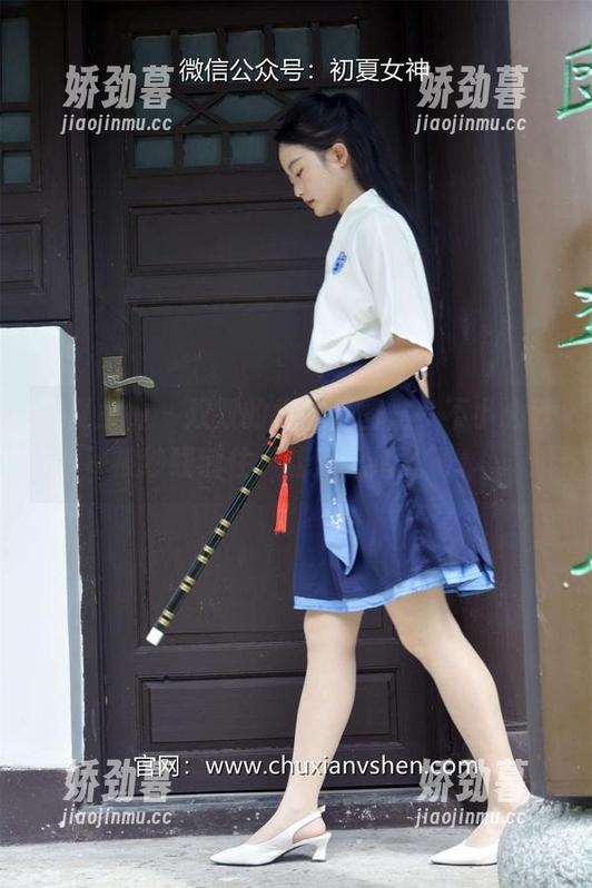 初夏女神-双双 初夏女神 - 双双的棉袜套图,一不小心就被纱线缠住,让人思绪乱飞。