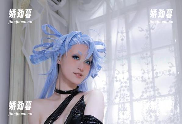 北哥完全OK的女王变身：一组写真照片，毫不掩饰的高贵气质