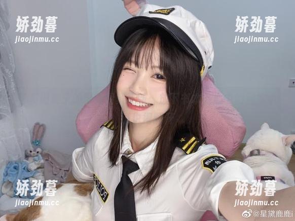 千反田鹿子的学姐图集更新：放下书本，心中的那本小说也得翻开