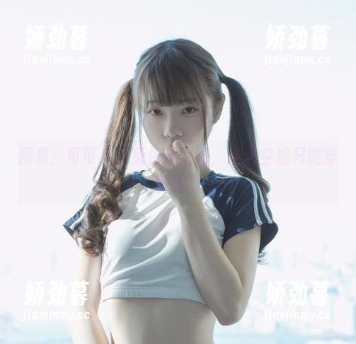 图集：可可小白兔化身空姐，谁说空姐只能穿制服？
