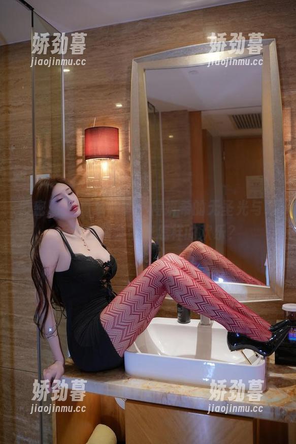 微密圈 - 想象一下，周妍希的无圣光与喵玩耍合集会带来怎样的欢乐？