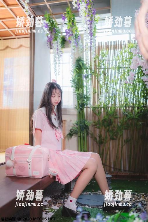 喵糖映画 - 听说lovely呆玄和奶牛有一场高清美图合作，谁能想到牛界的模特居然这么会撩？