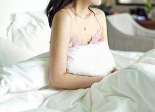 嗲囡囡 – 在浏览陈雅漫VICKY的纯白图包中，内心的喧嚣竟然被淡化到无影无踪！