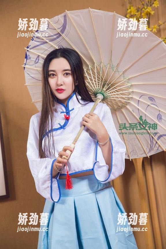 头条女神 - 难以置信，火儿的纯白美图都能治愈，这个得下载回去好好看！