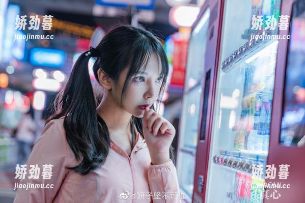 妍子坚不可摧的福音战士：原图中的张扬与不羁！