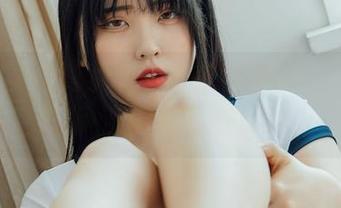谁说破洞牛仔裤有限？宋哈娜(송하나)的宅家版，来网盘下载试试