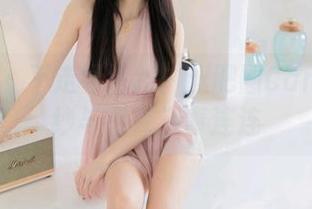 尤蜜荟 – 不走寻常路:土肥圆Carol的婚纱与图库趣事连连