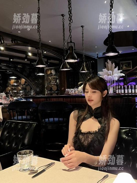 微密圈 - 一步登天还是一摔到底？就是阿朱啊的楼梯故事——原图资源双重享受！