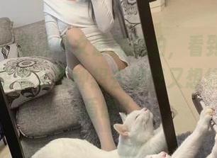 微密圈 – 提袜少女最新旅拍，看到这些图片我心里怎么有种想去旅行又想偷懒的矛盾感？