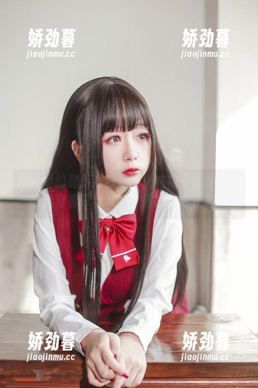 日奈娇的最新婚纱写真：这裙子能预订？听说穿着可以减肥，跟我跑起来吧！