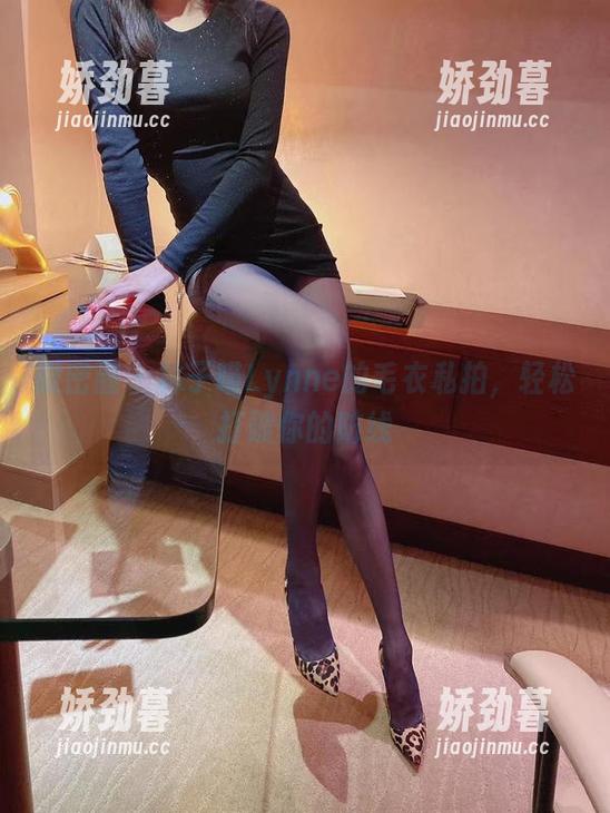 微密圈 - 林子喵Lynne的毛衣私拍，轻松打破你的防线