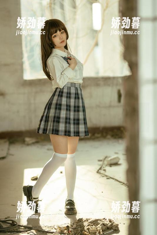 突然发现，桃良阿宅的写真全集真的是个兔子洞！
