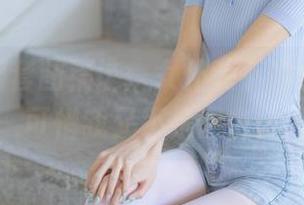 森萝财团套图精选：女仆装下的小心思，可惜我又不是屋主。