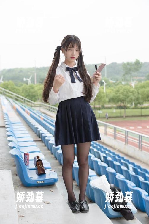 森萝财团最新写真，少女肉丝，眼都不舍得挪开。