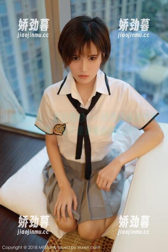 模范学院 - 夏日图包——好想问问汐汐爱吃草莓，是不是来偷我的心的？