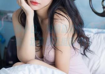 爱蜜社 – 酥小白，她的旅拍作品不止于好看，这资源还挺新鲜。